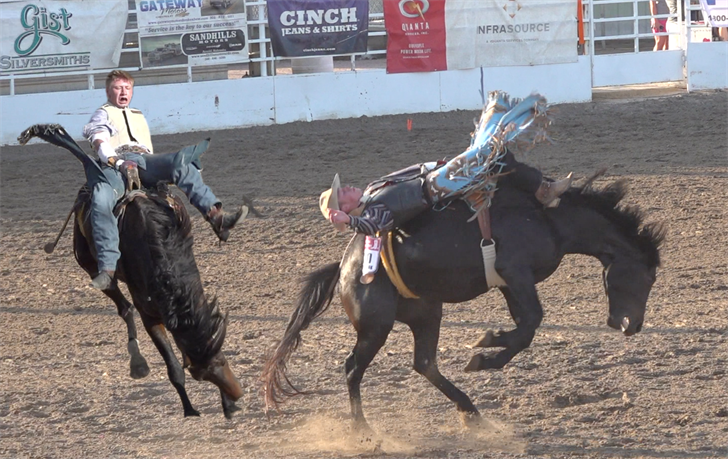 Brotherly bareback: Two Minden brothers both qualify for nationals in bareback riding