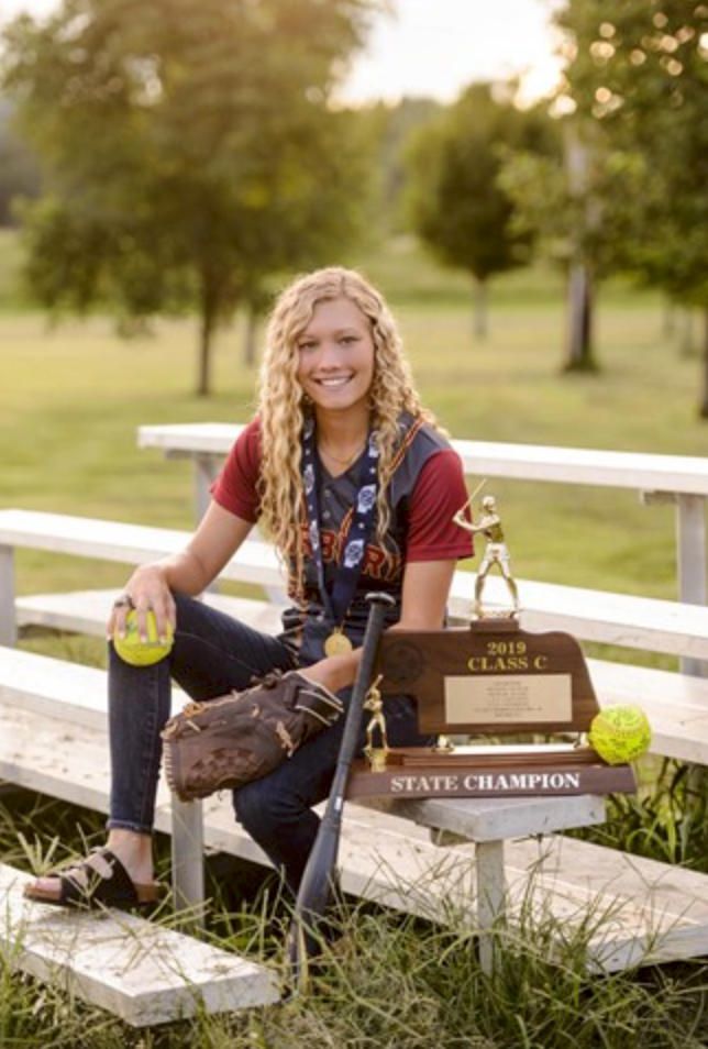 Ellie Ohlde Signs with Peru State Softball