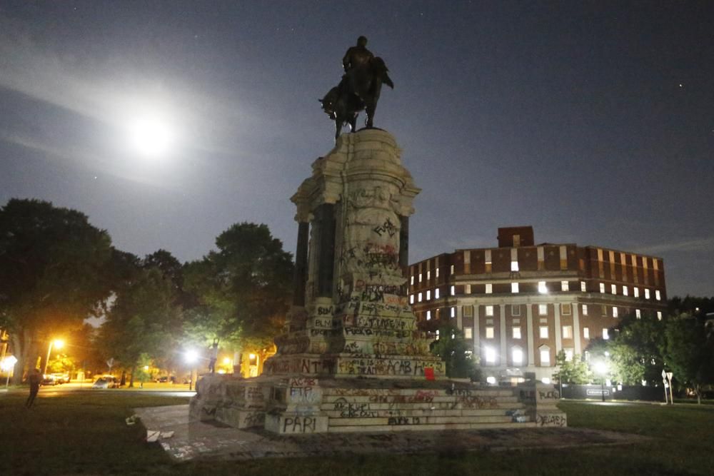 Virginia is set to remove Richmond’s Lee statue on Wednesday
