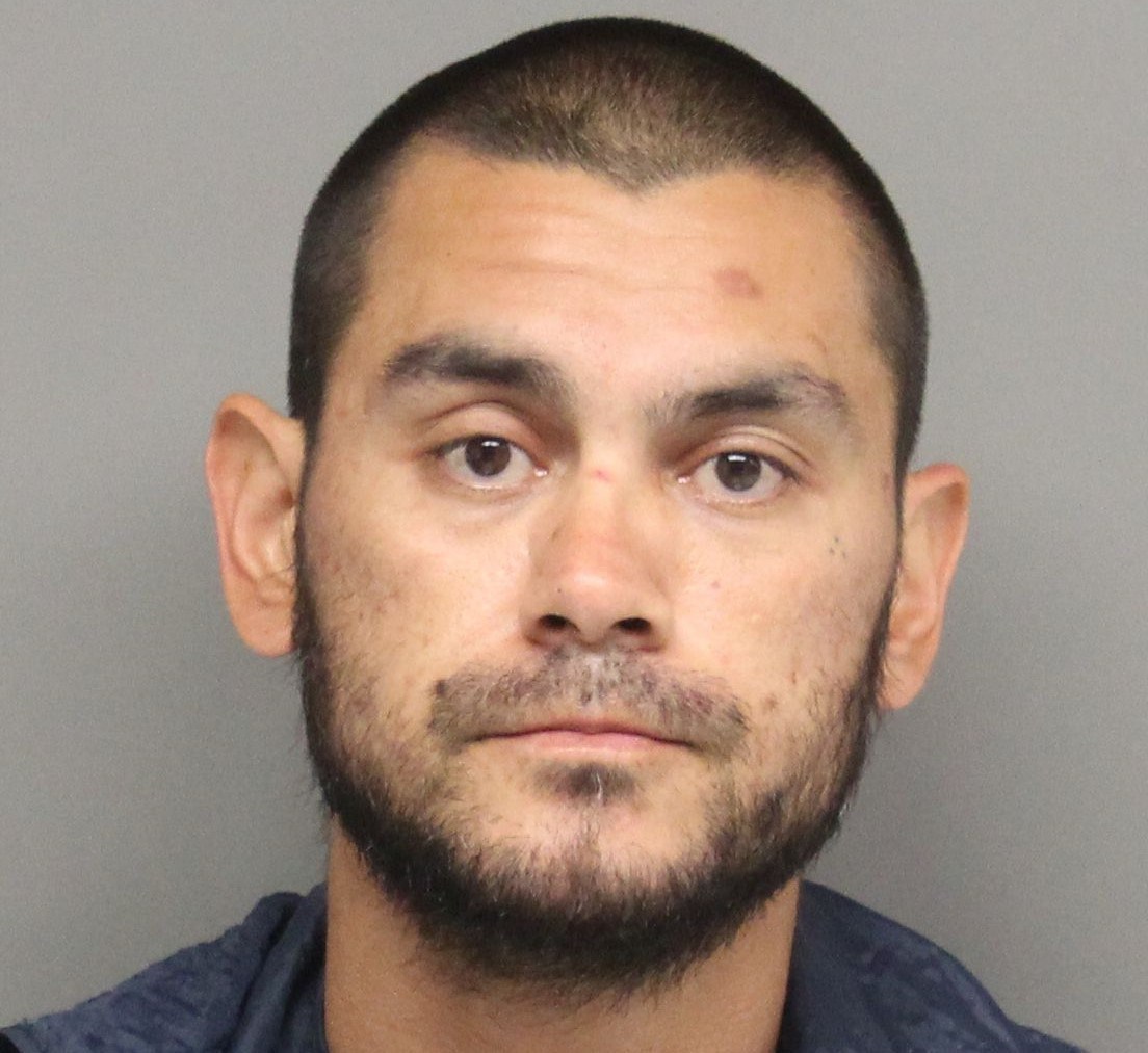 Lincoln man accused of fatal stabbing located in apartment building ...