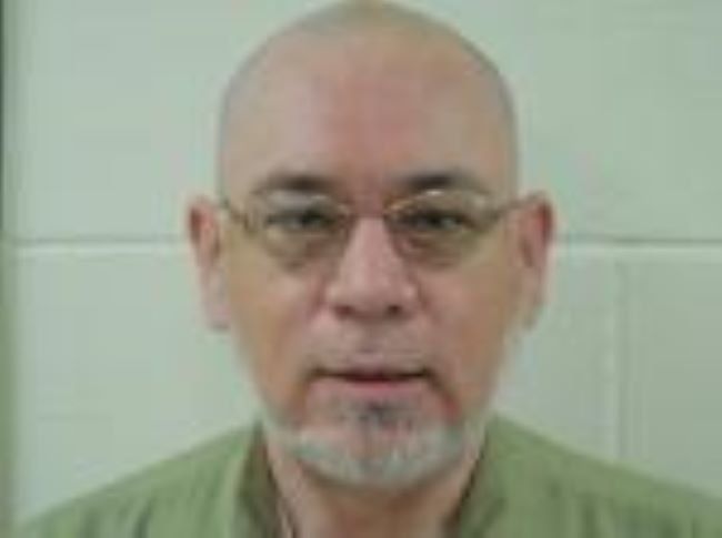 Man convicted of Auburn parking lot murder dies in custody