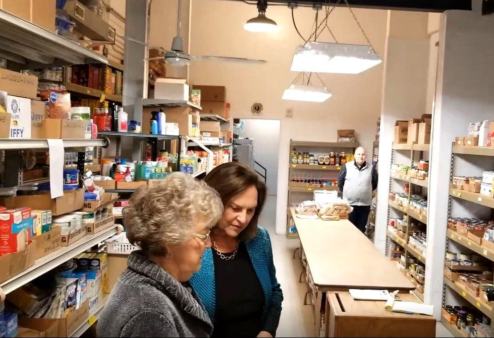 Community Food Pantry celebrating 50 years, visited by U.S. Senator