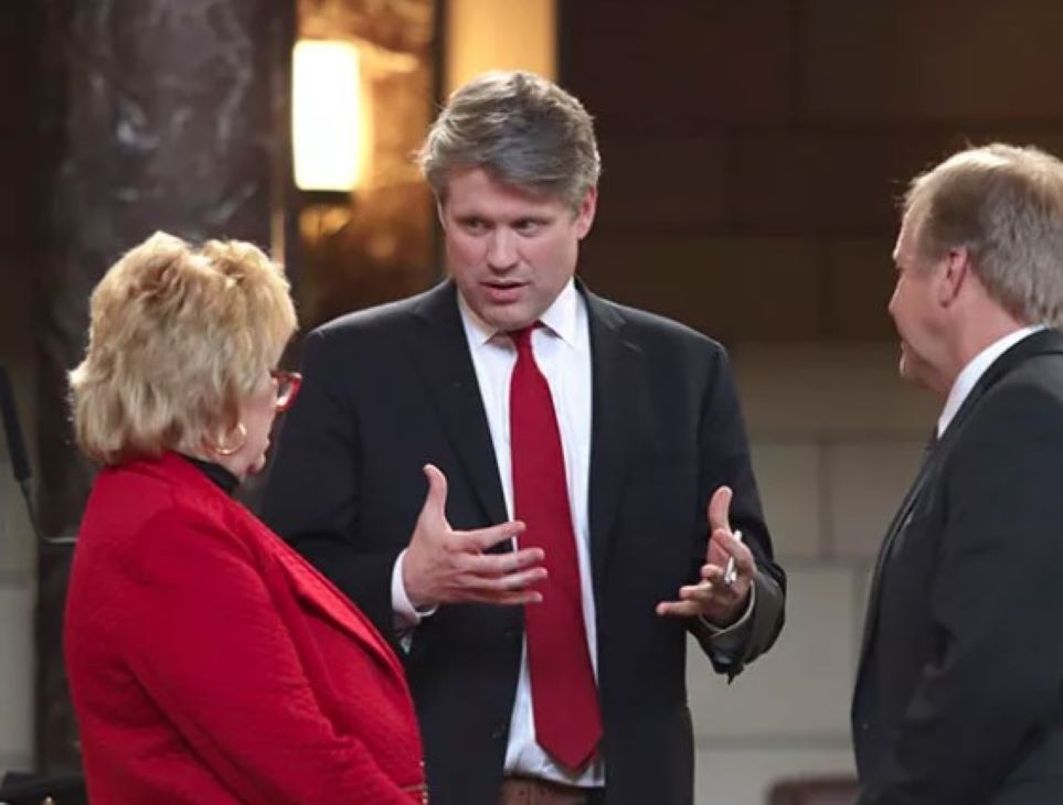 Nebraska lawmakers debate tax cuts on several fronts