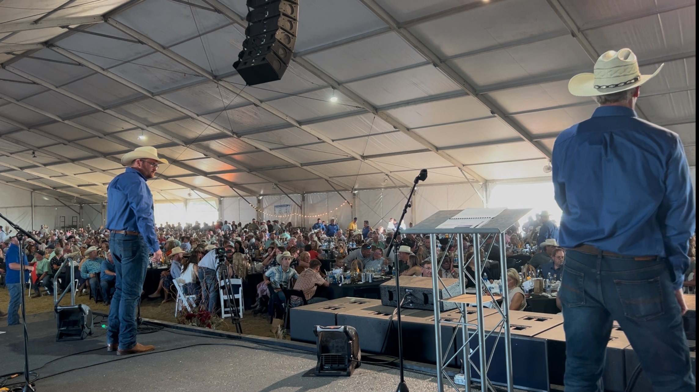 Rain doesn't dampen the spirit at the 2025 Cattlemen's Ball near Blue ...